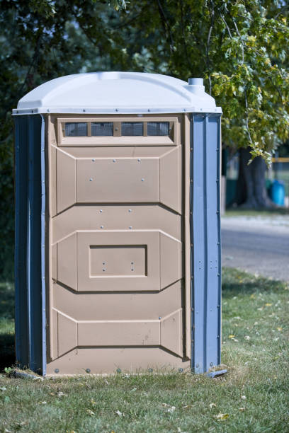 Porta potty delivery and setup in Humboldt, KS