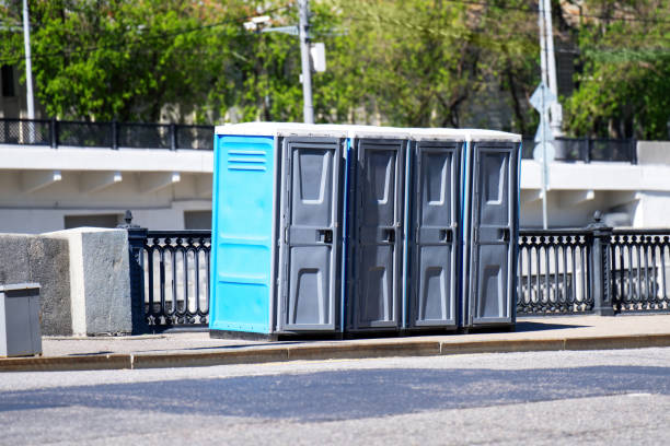Best Porta potty delivery and setup  in Humboldt, KS